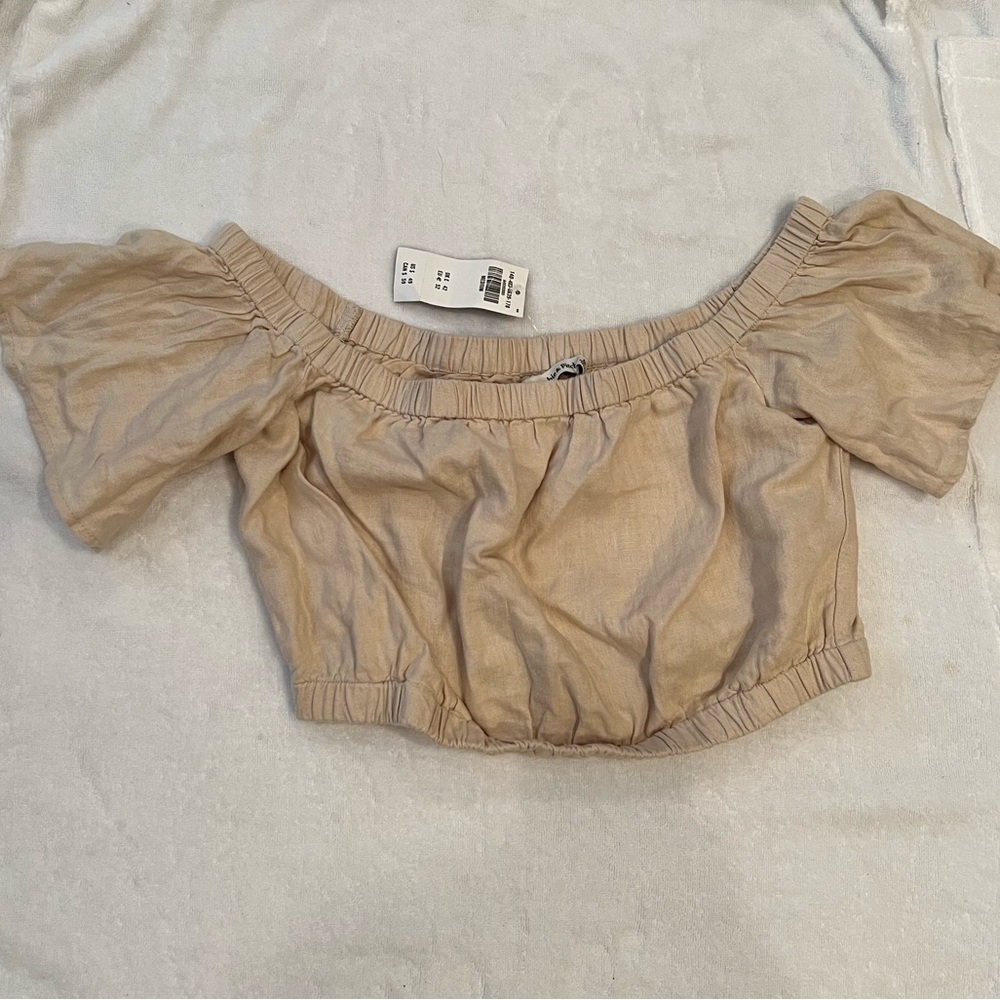 Abercrombie & Fitch | Crop Top | Medium | New with Tags